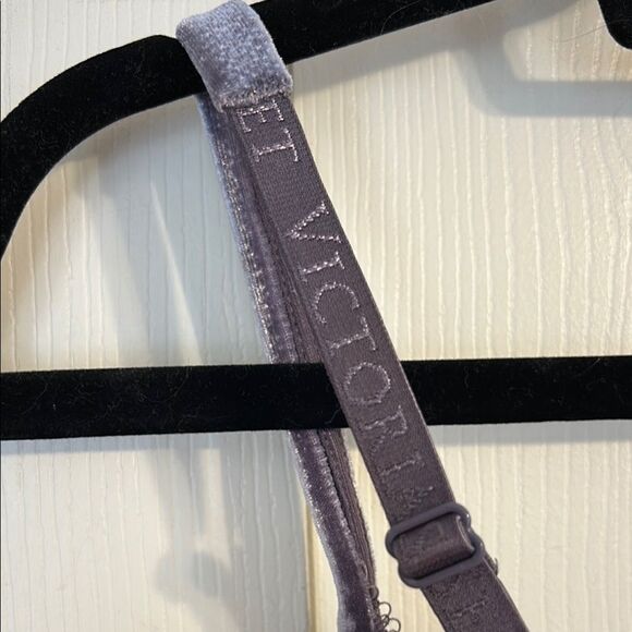 VICTORIA'S SECRET 34DD Body by Victoria Full-Coverage Bra Perfect Shape Gray - Picture 6 of 9